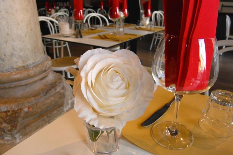 Due Guerrieri Mantova Hotel ภายนอก รูปภาพ